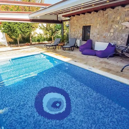 Sleeps 2 Air Con Wifi