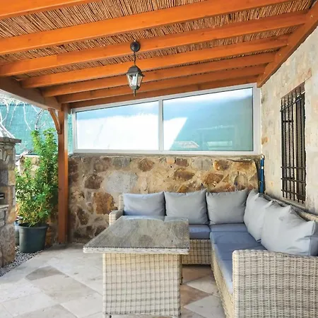 Sleeps 2 Air Con Wifi Vila Bitez